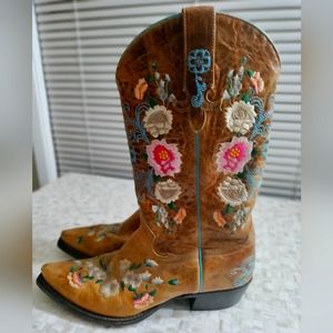 MACIE BEAN NEVER PROMISED YOU A ROSE GARDEN BOOTS SZ:8.5
